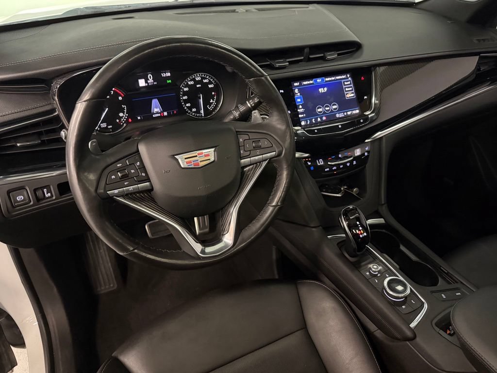 Used 2021 Cadillac XT6 Sport AWD/4WD image 11