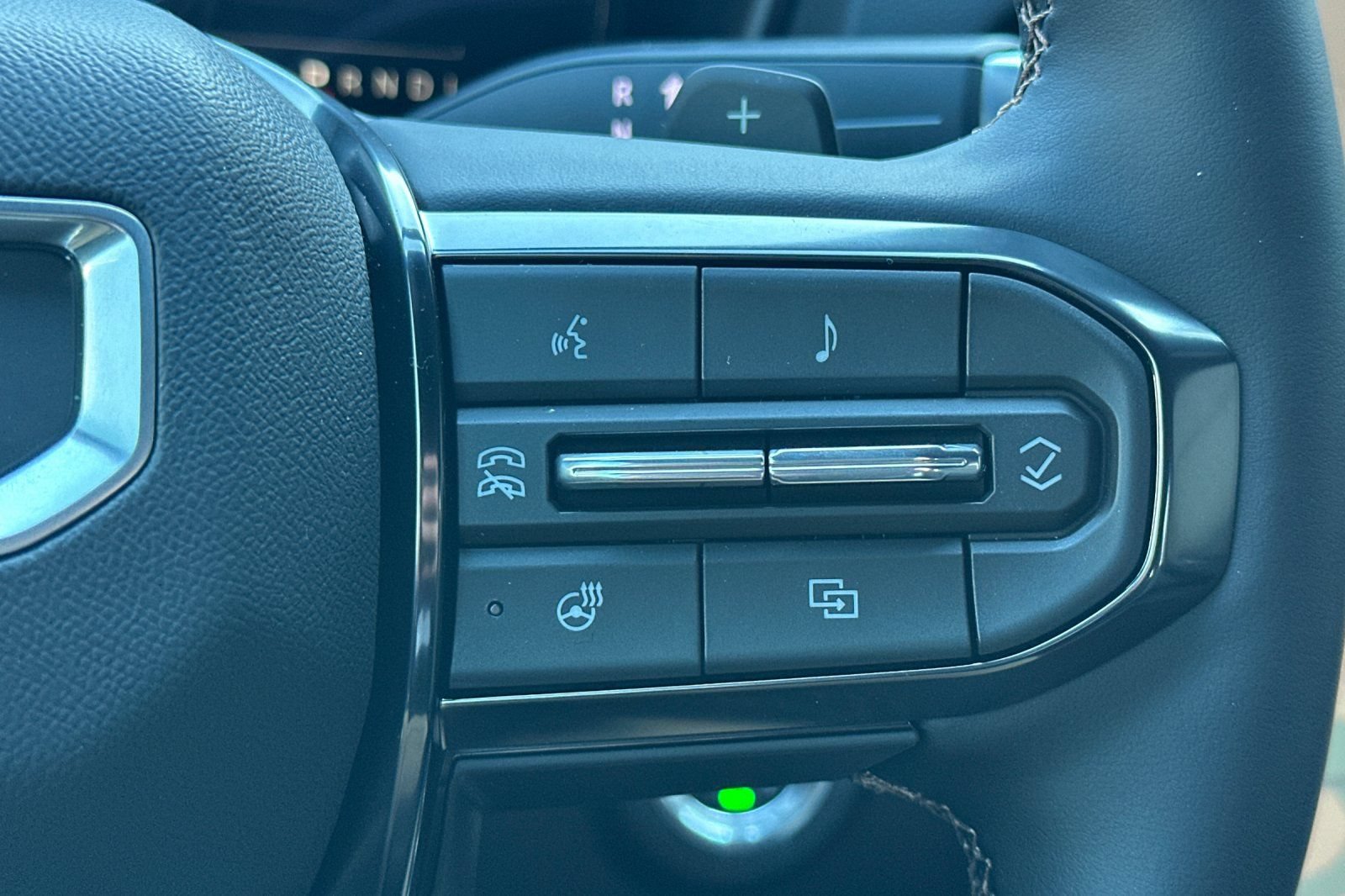New 2026 GMC Terrain AT4 w/ Convenience Package III AWD/4WD image 28