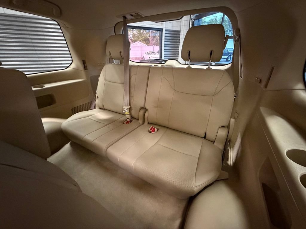 Used 2010 Lexus LX 570 4WD image 7