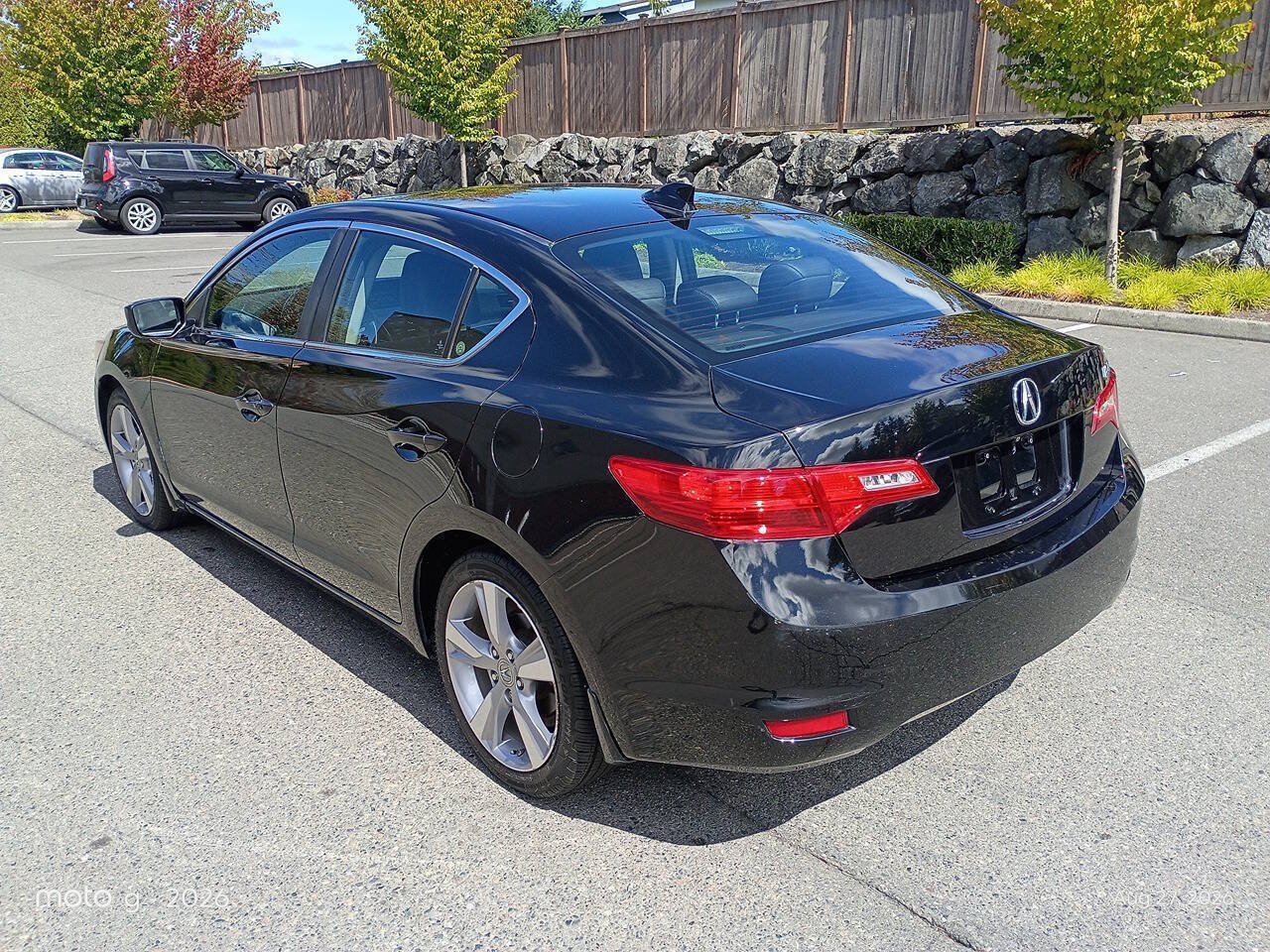 Used 2014 Acura ILX w/ Premium Package FWD image 5