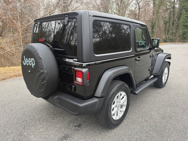 Used 2023 Jeep Wrangler Sport image 6