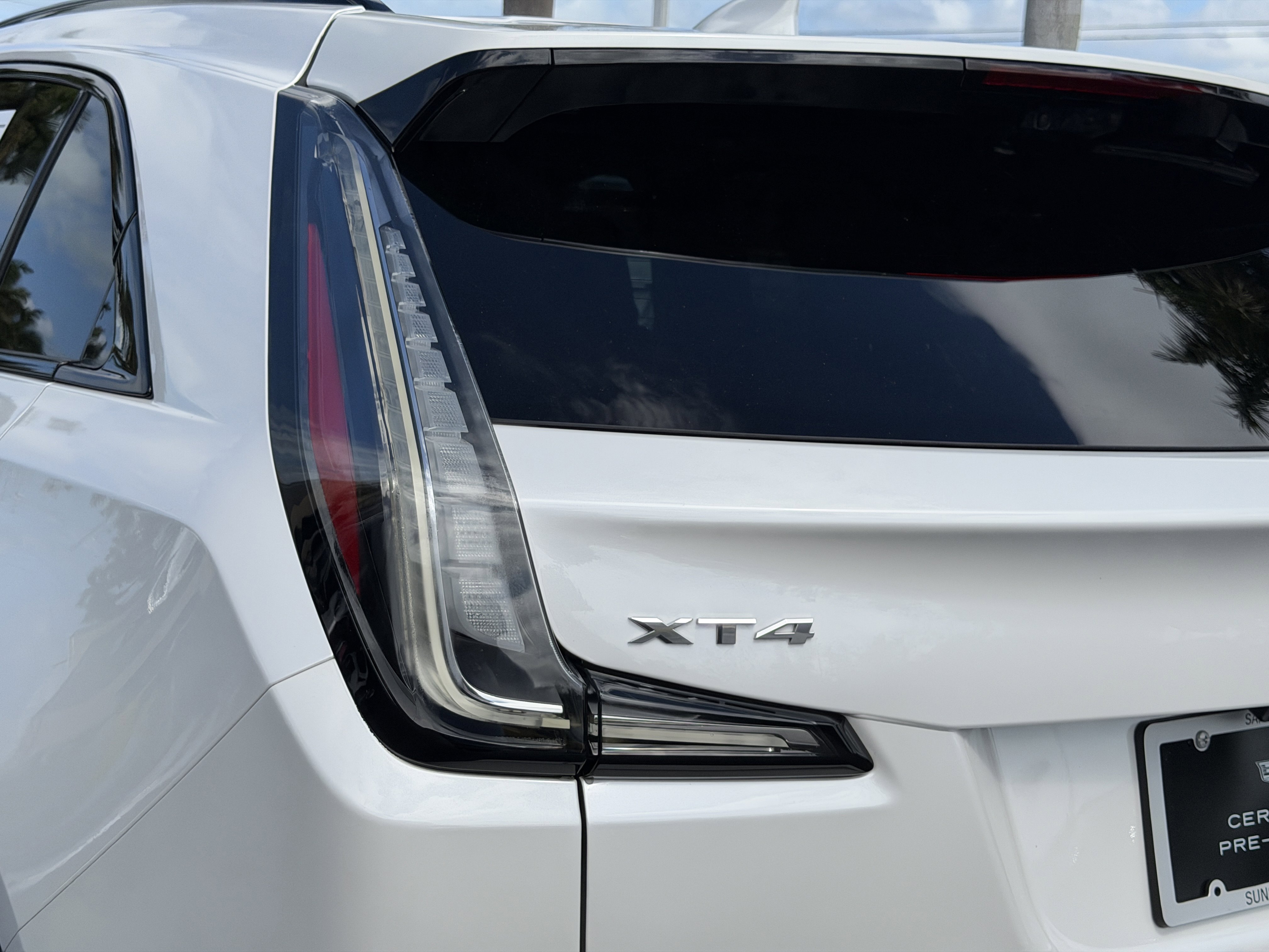 Used 2022 Cadillac XT4 Sport image 11