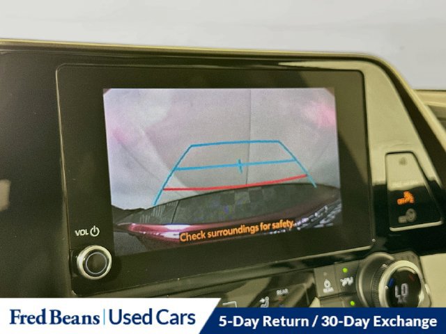 Used 2023 Toyota Highlander XLE AWD/4WD image 19
