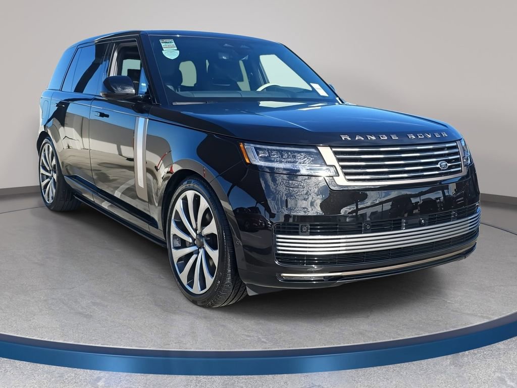 New 2026 Land Rover Range Rover SV image 3