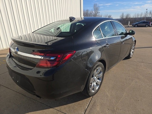Used 2015 Buick Regal Premium w/ Experience Buick Package image 6