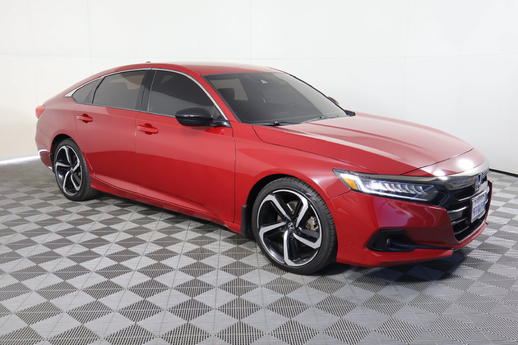 Used 2021 Honda Accord Sport image 2