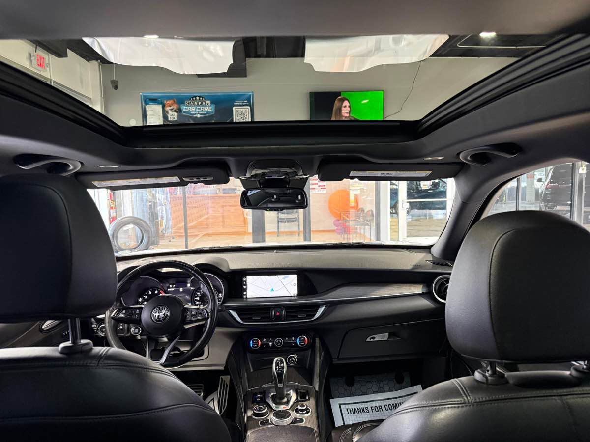 Used 2022 Alfa Romeo Stelvio Ti w/ Active Assist Plus Package image 27