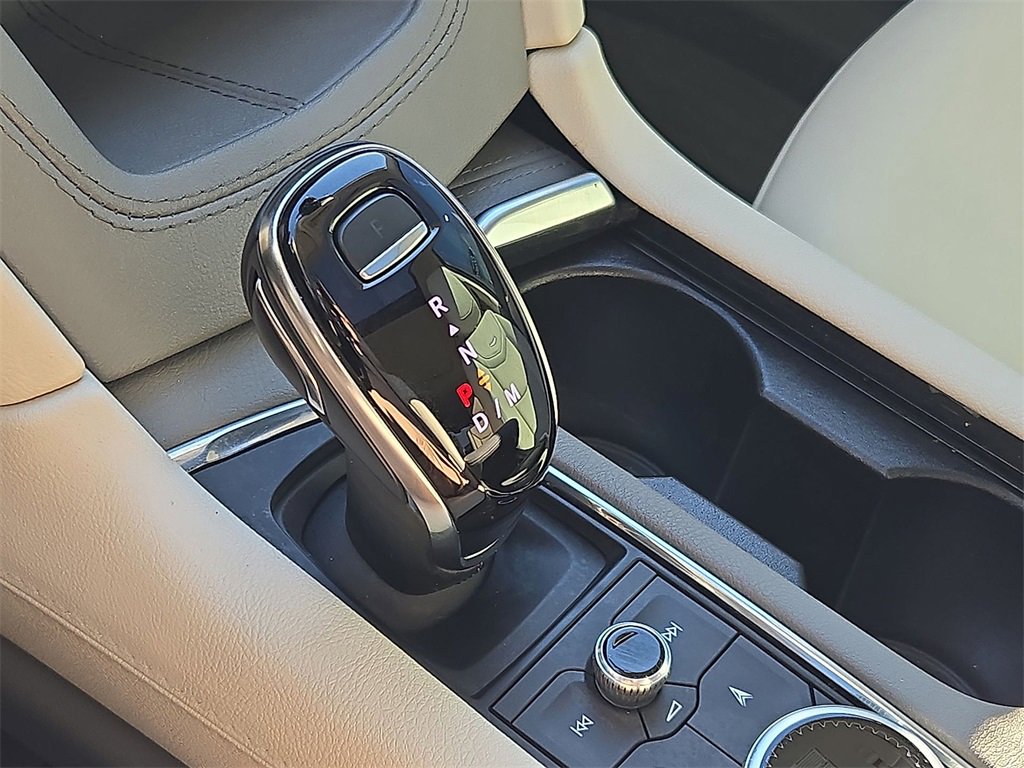 Used 2024 Cadillac XT6 Premium Luxury w/ Technology Package image 18