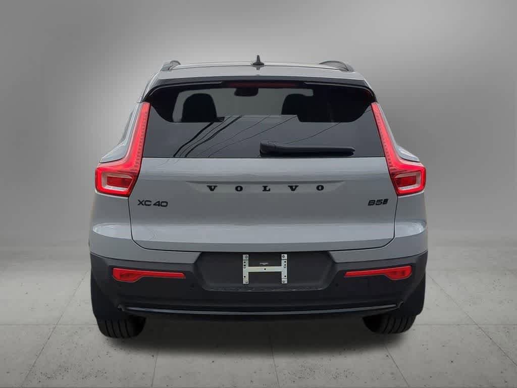 New 2026 Volvo XC40 B5 Ultra w/ Protection Package Premier AWD/4WD image 5