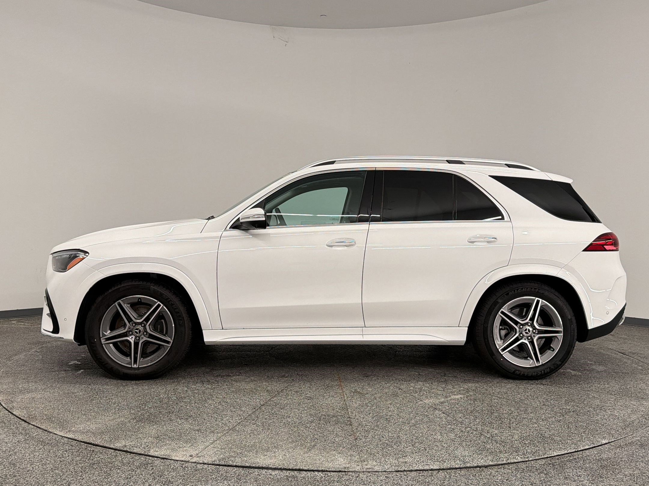 Certified 2026 Mercedes-Benz GLE 450 4MATIC image 2