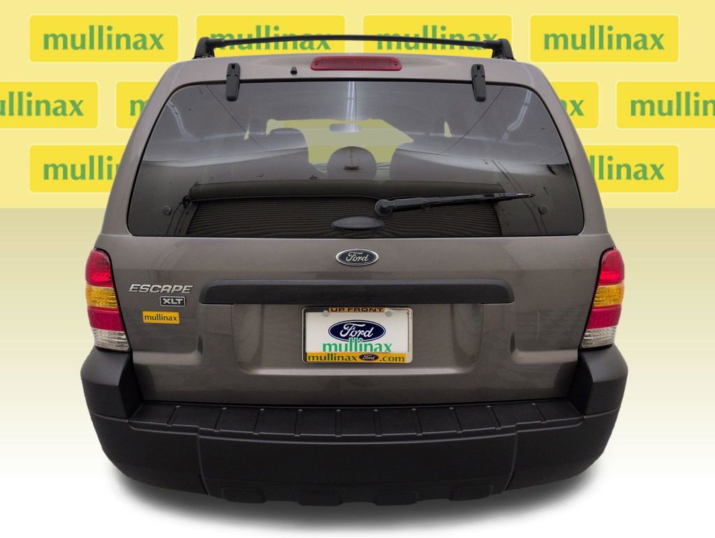 Used 2005 Ford Escape XLT image 26
