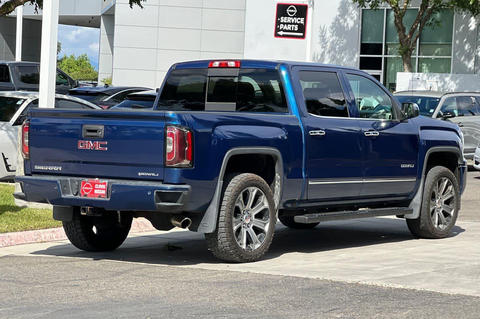 Used 2017 GMC Sierra 1500 Denali image 3