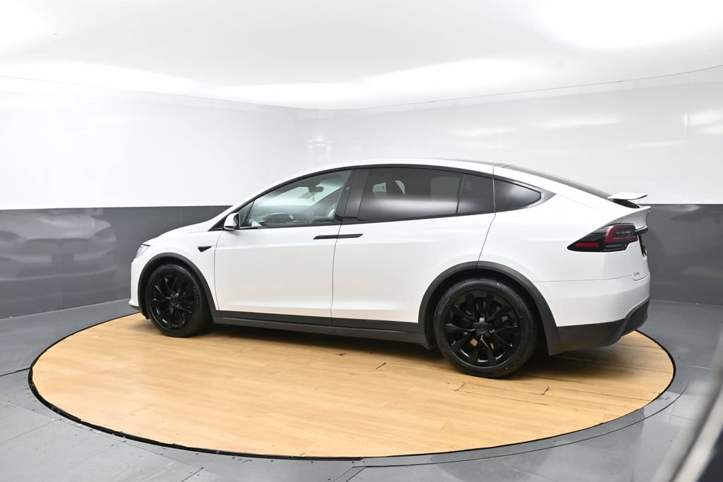 Used 2023 Tesla Model X AWD/4WD image 5