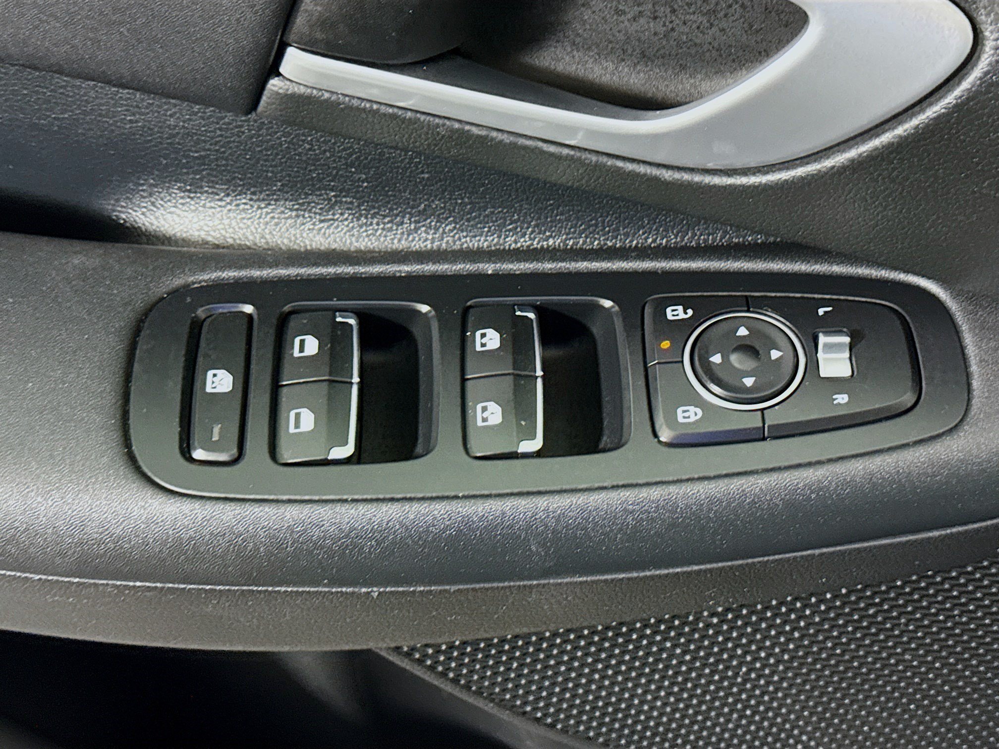 Used 2026 Hyundai Sonata SEL FWD image 24
