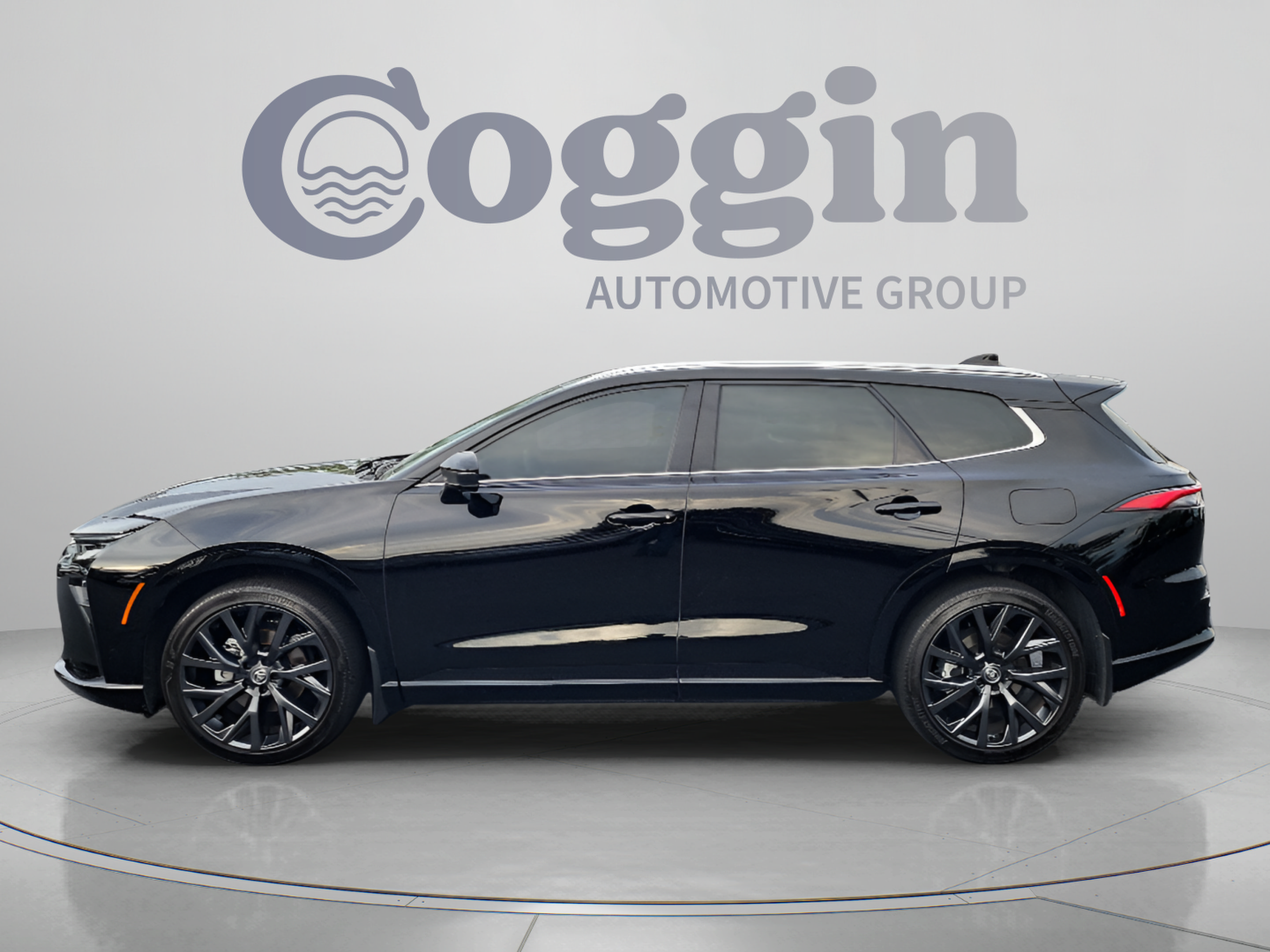 Certified 2025 Toyota Crown Signia w/ Advanced Technology Package AWD/4WD image 2