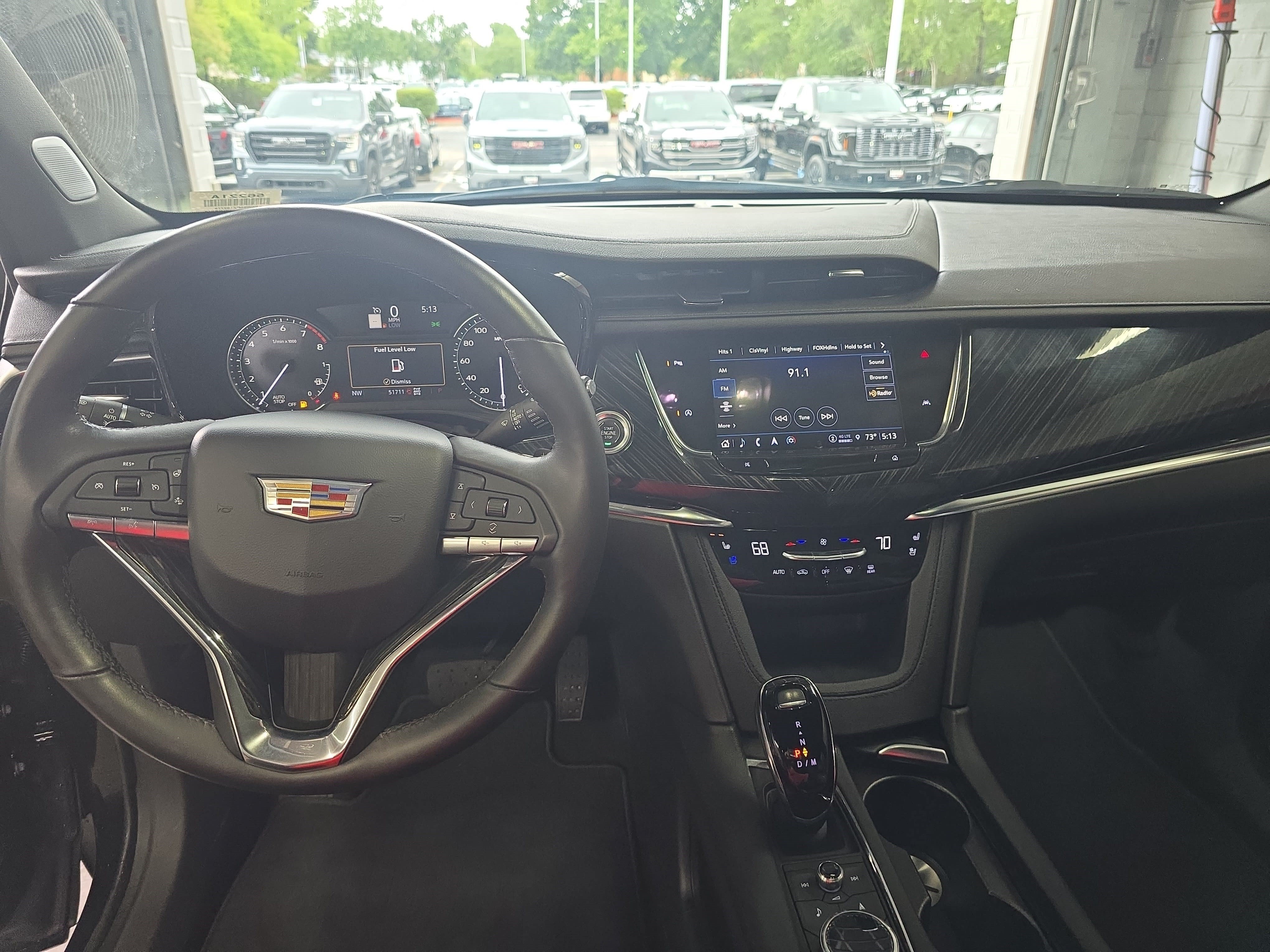 Used 2023 Cadillac XT6 Premium Luxury AWD/4WD image 16