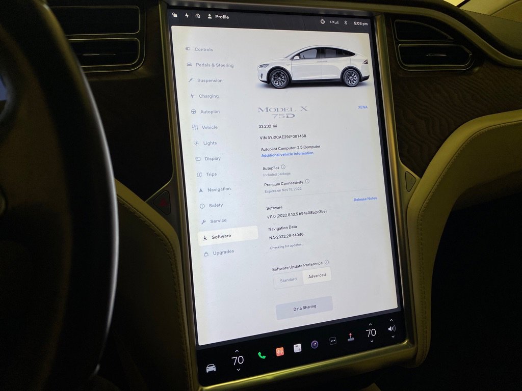 Used 2018 Tesla Model X AWD/4WD image 32