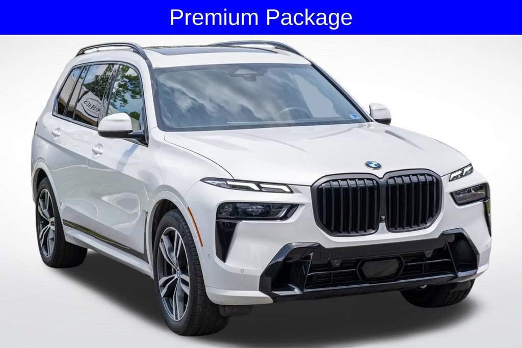 Used 2025 BMW X7 xDrive40i w/ M Sport Package AWD/4WD image 10