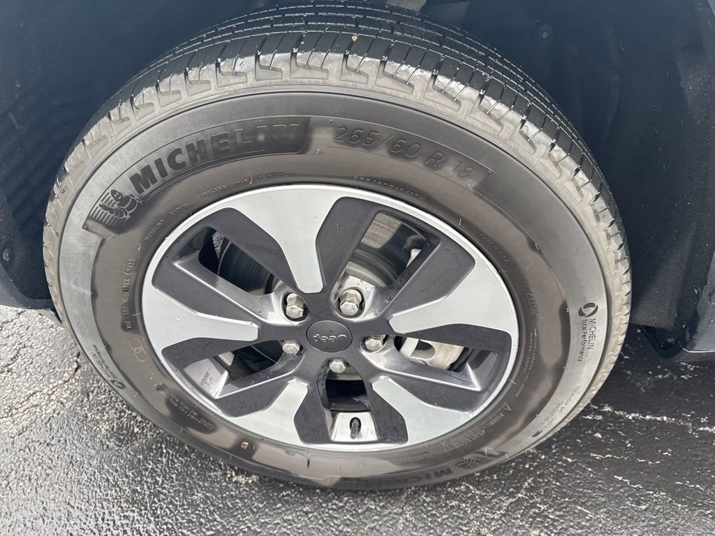 Used 2023 Jeep Grand Cherokee 4WD 4xe image 45