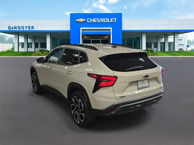 New 2026 Chevrolet Trax RS w/ Driver Confidence Package FWD image 10