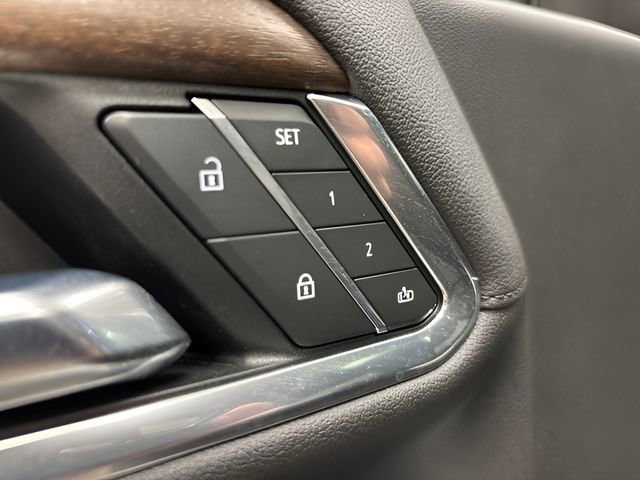 Used 2022 Chevrolet Silverado 1500 High Country w/ High Country Premium Package image 38