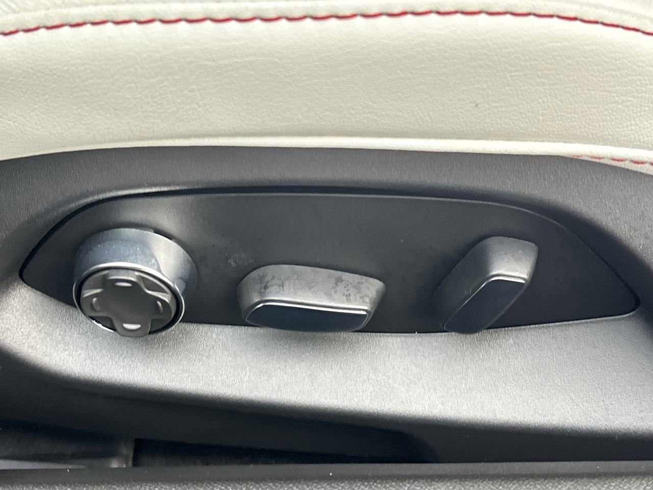 Used 2023 Chevrolet Corvette Stingray Premium Cpe image 18