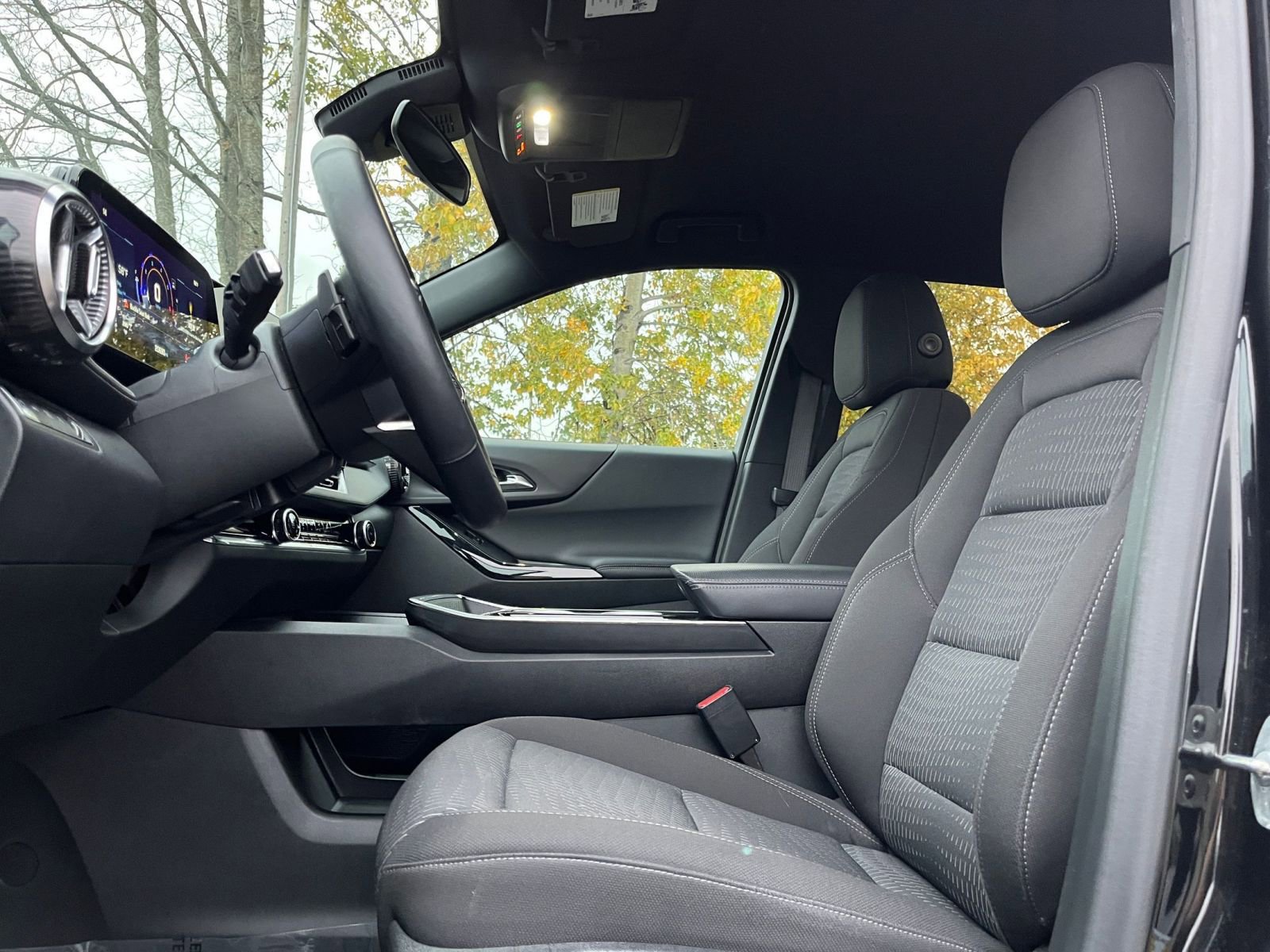 Used 2025 Chevrolet Equinox LT image 27