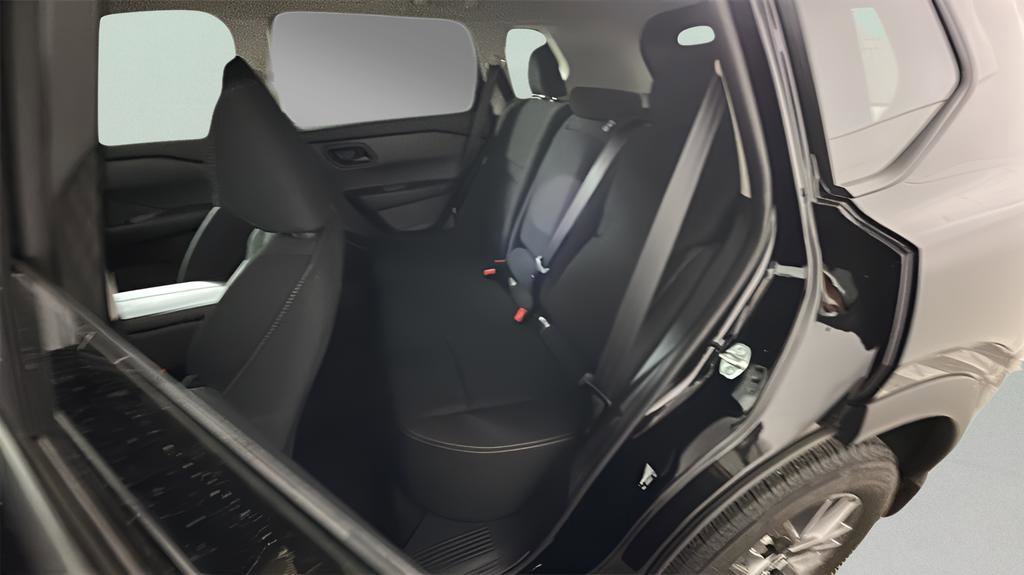 Used 2024 Nissan Rogue S image 23