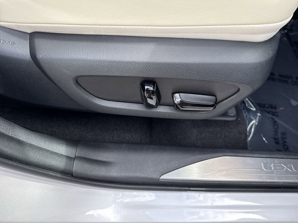 Used 2022 Lexus NX 350 AWD w/ Vision Package image 46