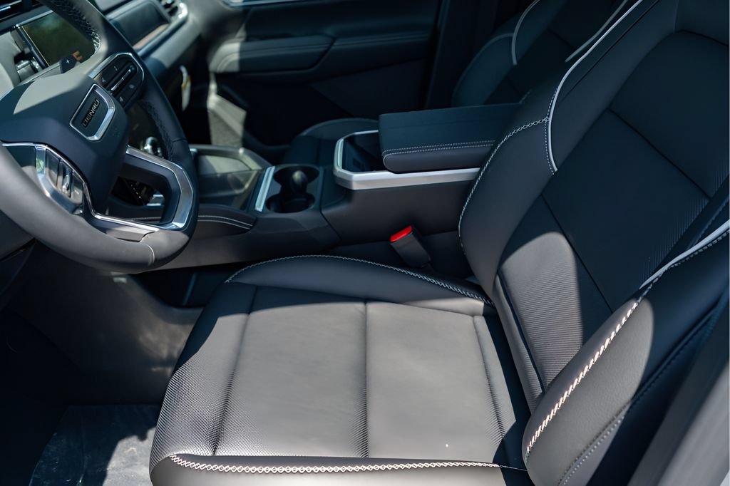 New 2027 GMC Terrain Denali AWD/4WD image 9