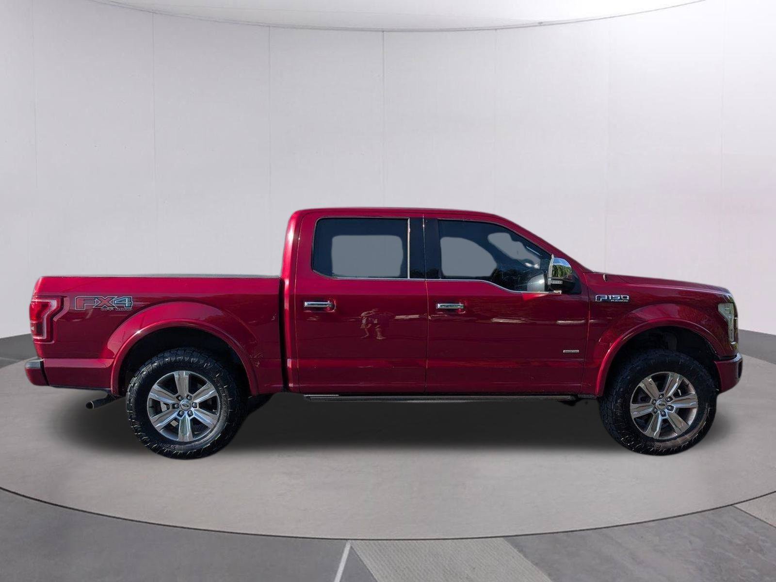 Used 2016 Ford F150 Platinum w/ Equipment Group 701A Luxury AWD/4WD image 6