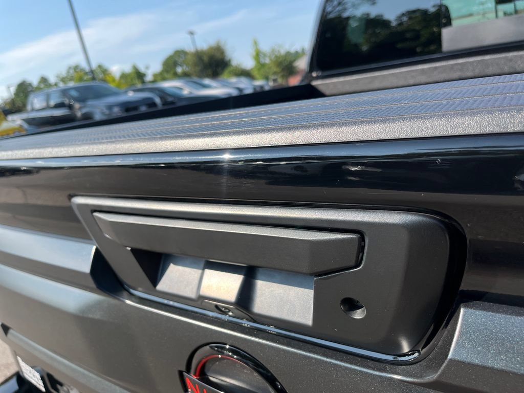 Certified 2025 Nissan Frontier PRO-4X AWD/4WD image 40