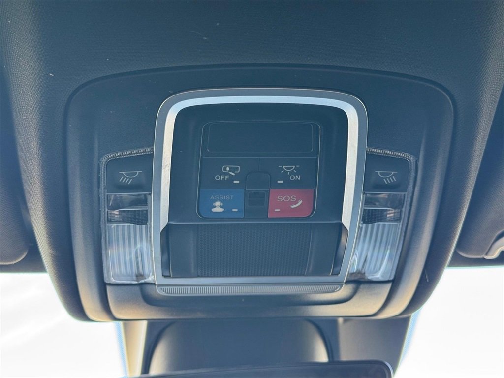 Used 2024 RAM 1500 Laramie image 18