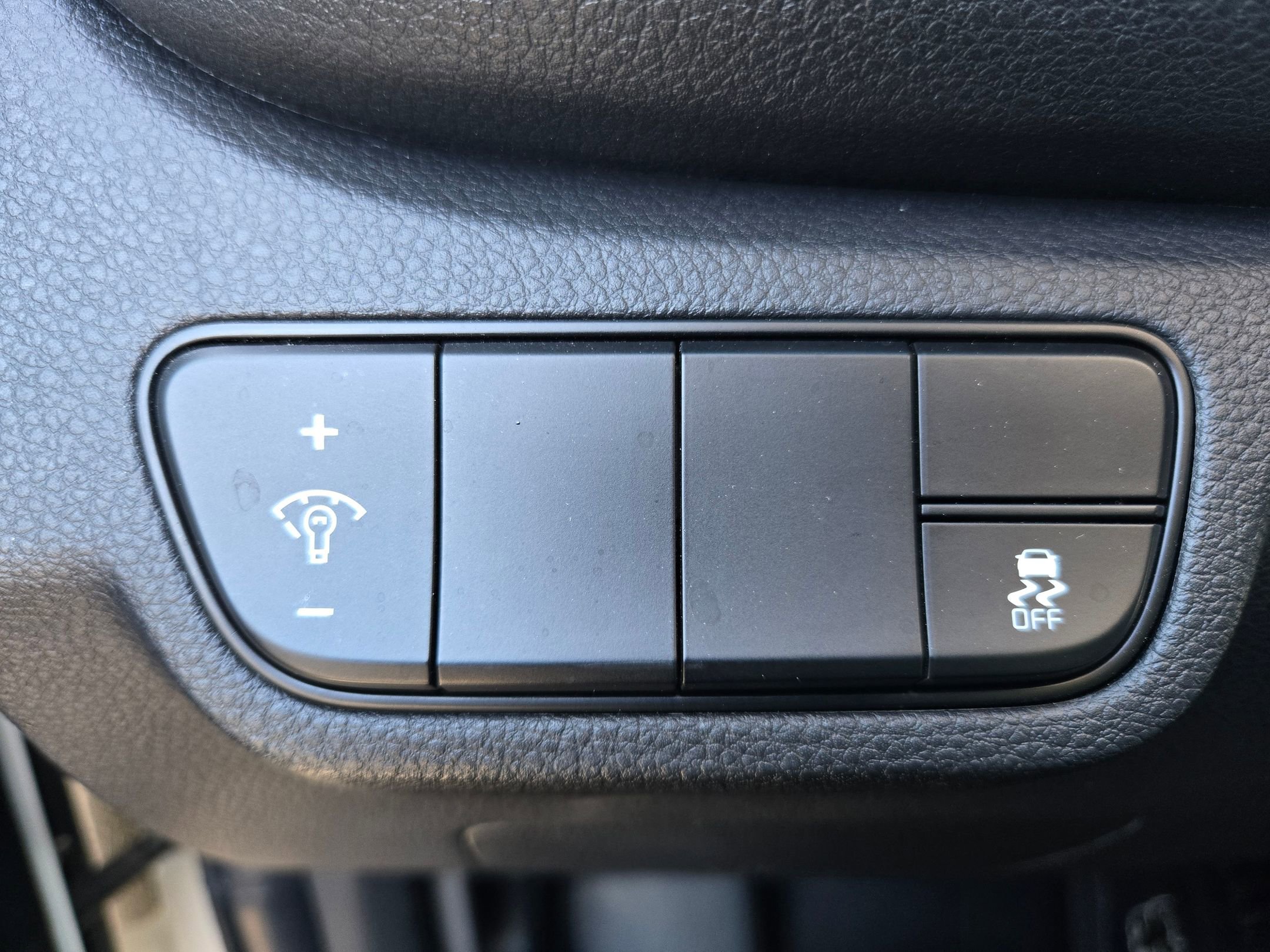 Used 2024 Kia Seltos X-Line image 25