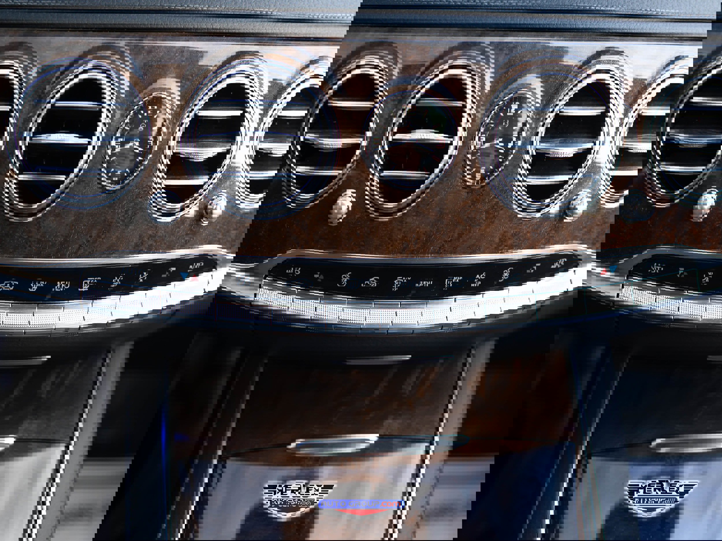 Used 2015 Mercedes-Benz S 550 4MATIC Sedan image 34