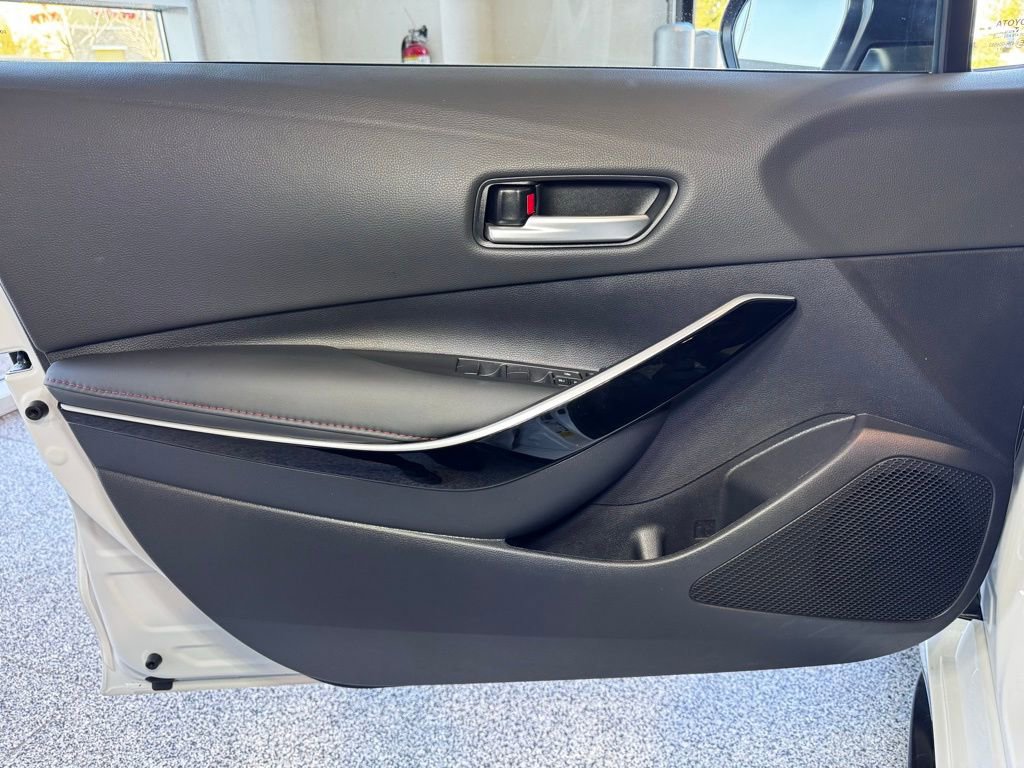 Used 2026 Toyota Corolla XSE FWD image 19