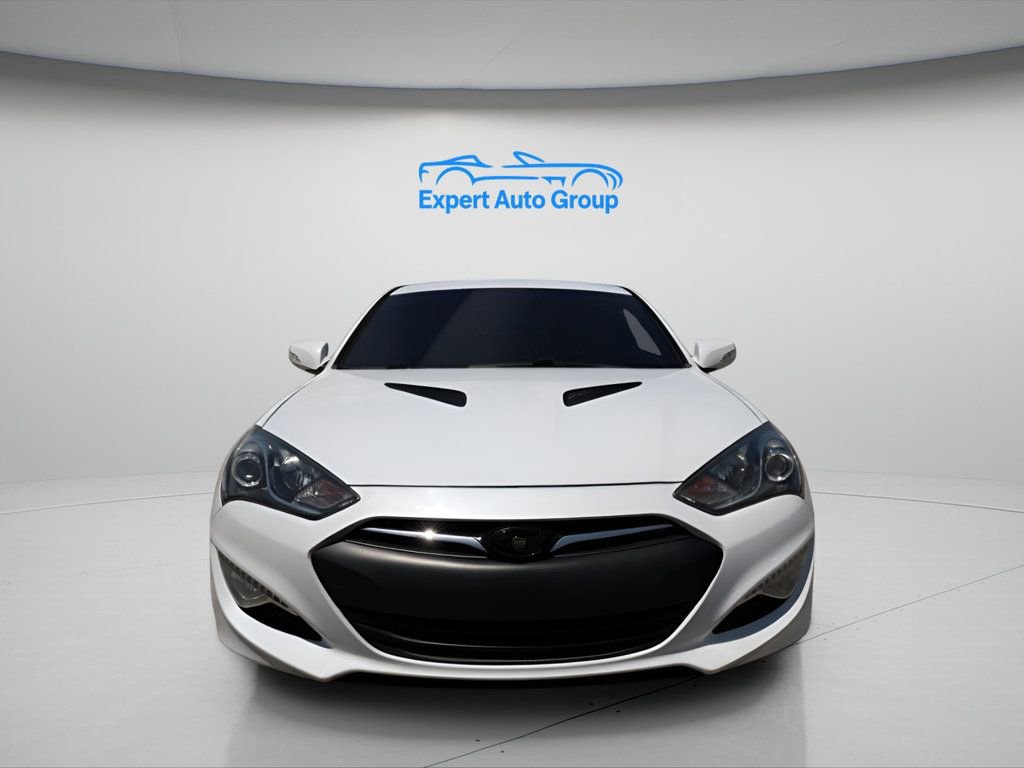 Used 2015 Hyundai Genesis 3.8 RWD image 8