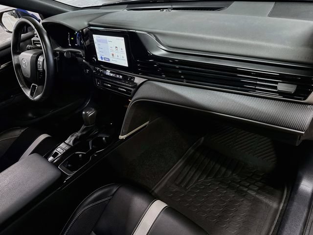 Used 2025 Toyota Camry SE w/ Convenience Package AWD/4WD image 28