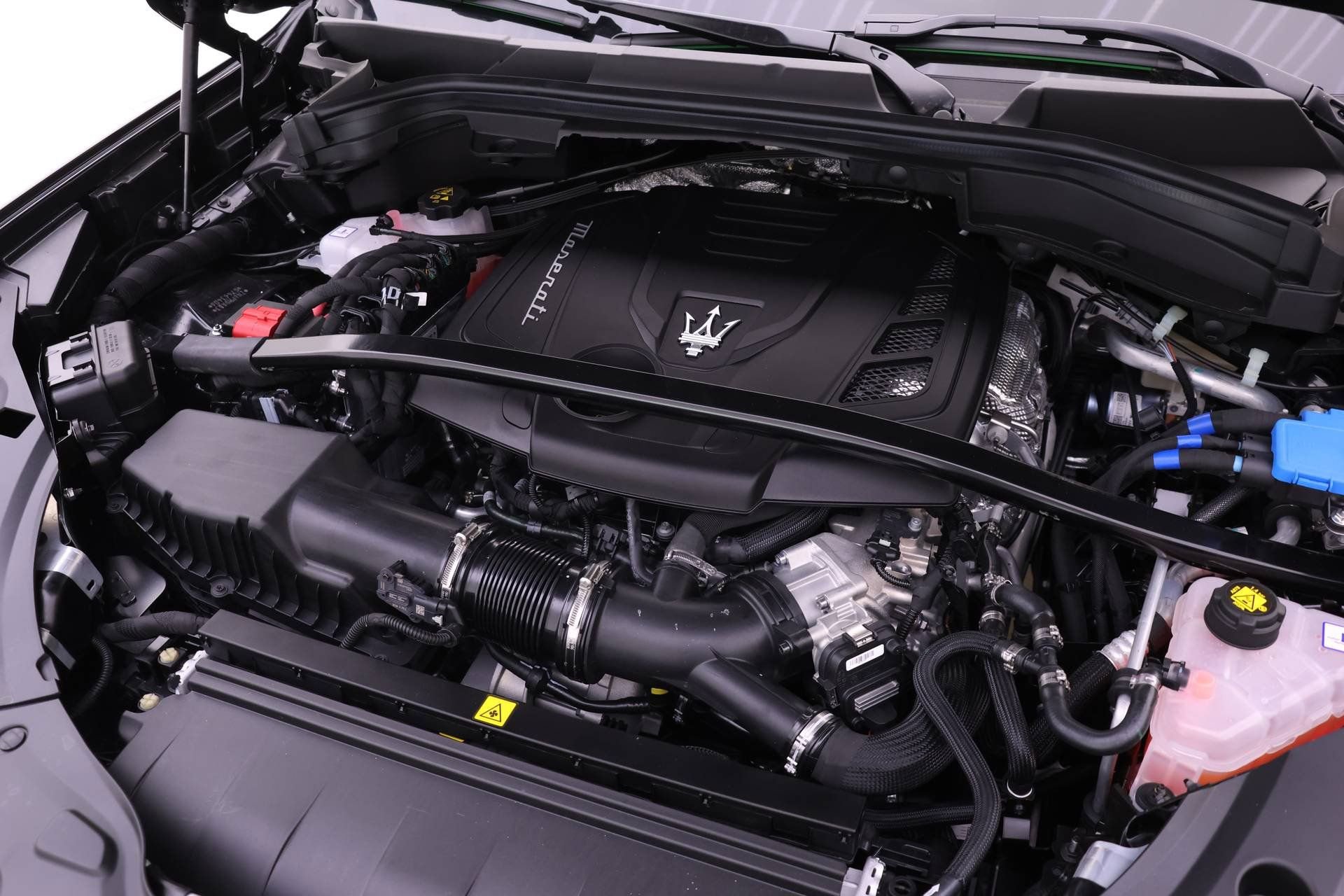 New 2025 Maserati Grecale Modena AWD/4WD image 16