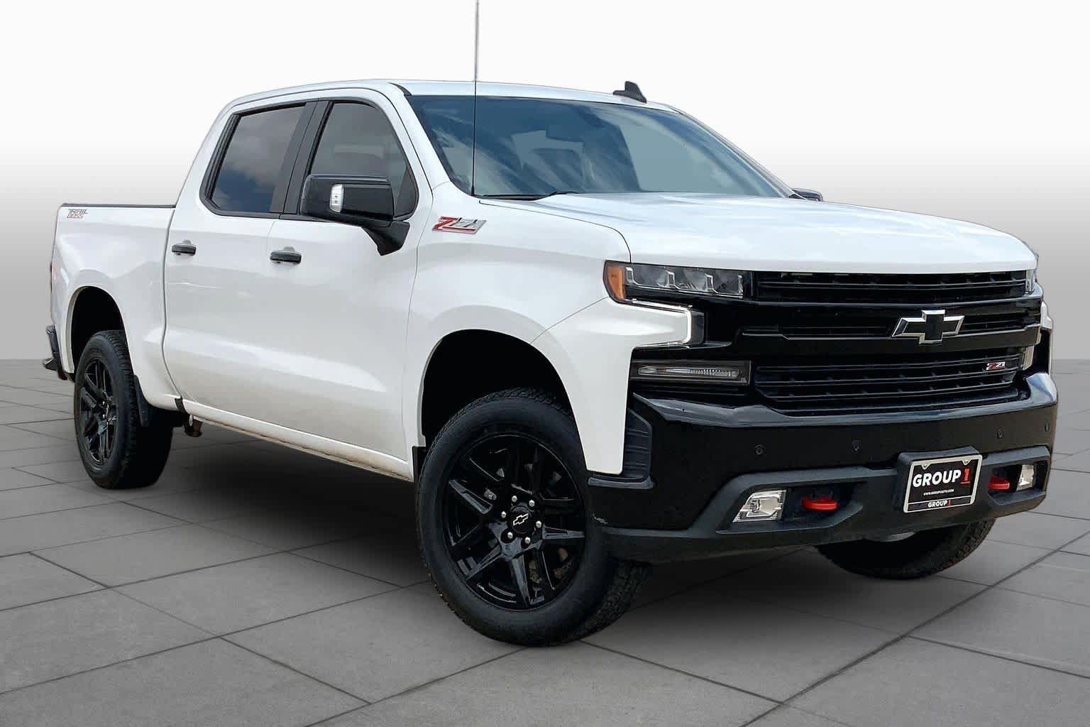 Used 2021 Chevrolet Silverado 1500 LT Trail Boss w/ Convenience Package II AWD/4WD image 3