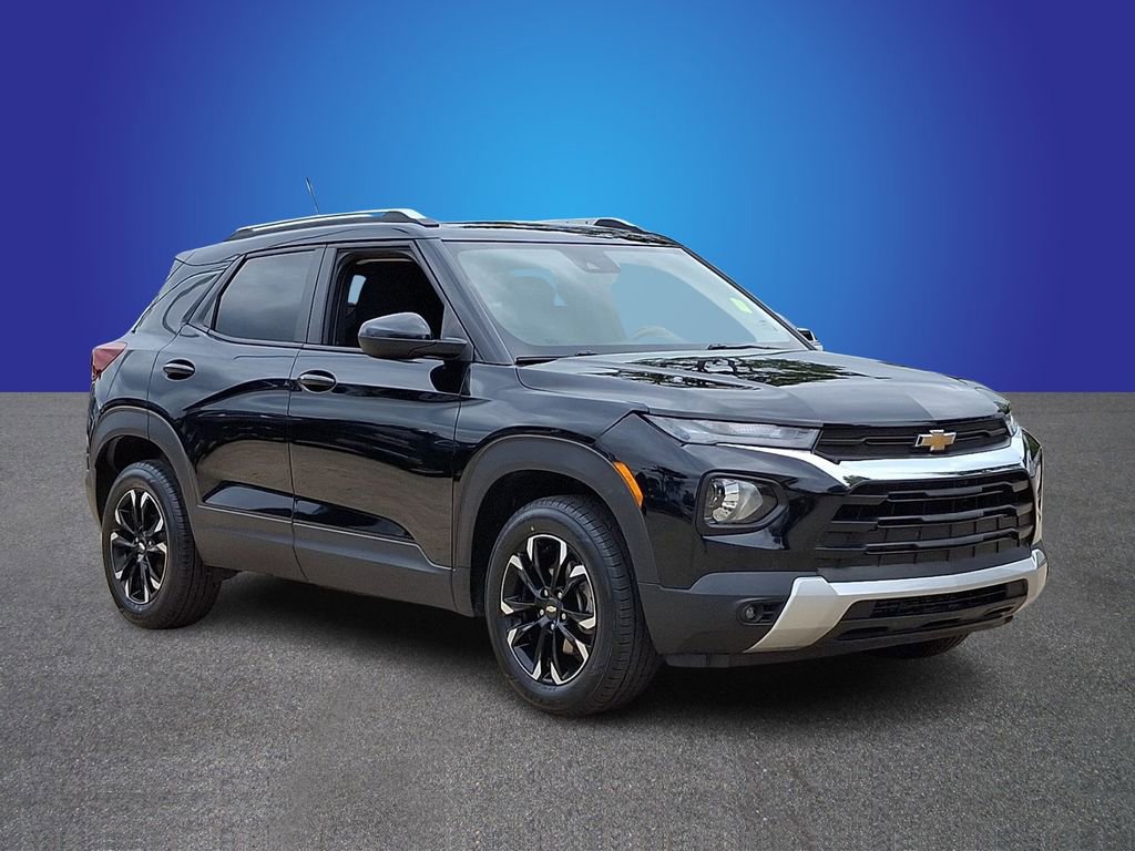 Used 2023 Chevrolet TrailBlazer LT w/ Convenience Package AWD/4WD image 3