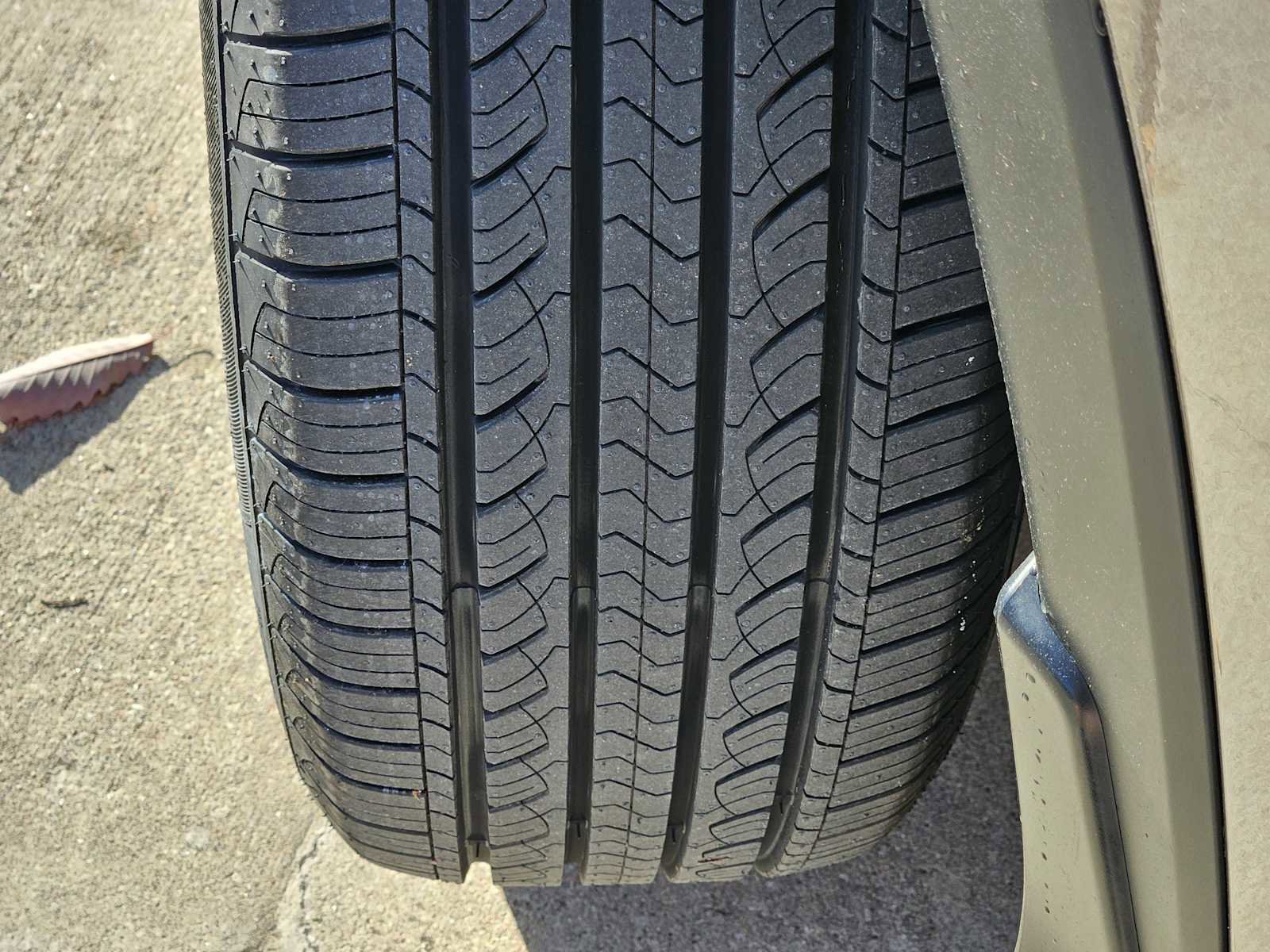 Used 2016 Honda CR-V Touring image 9