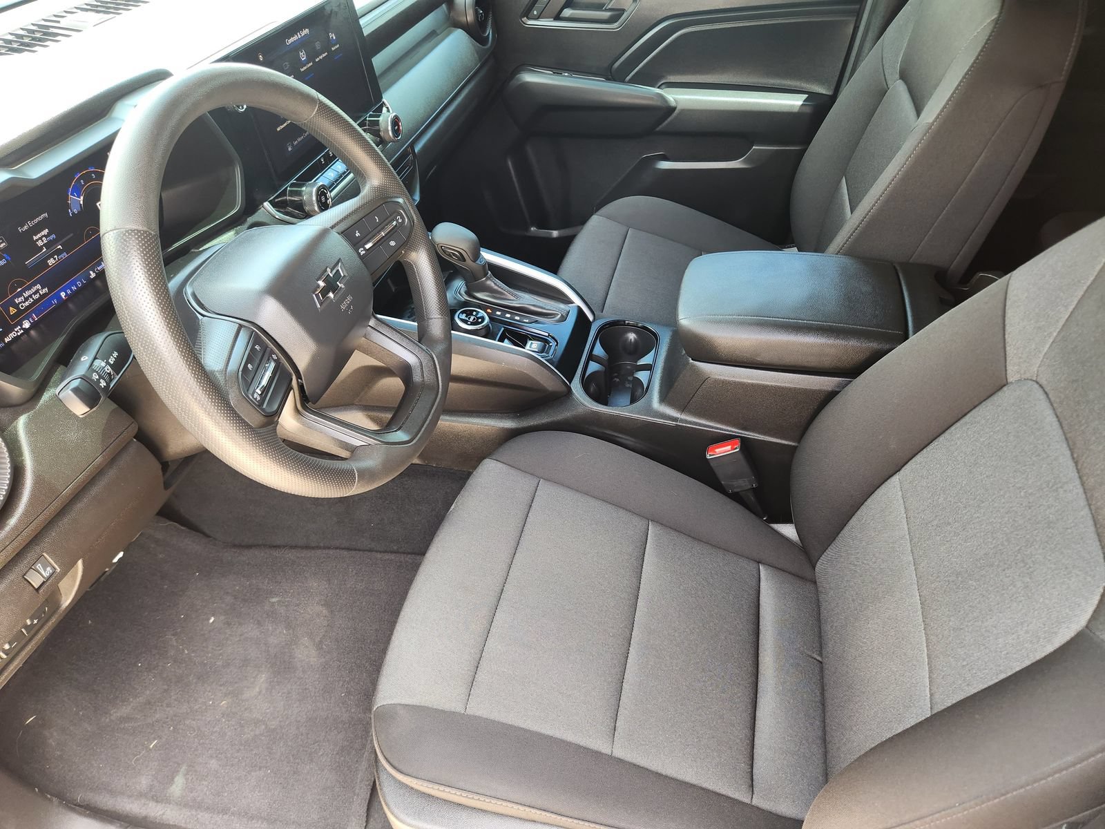 Certified 2024 Chevrolet Colorado Trail Boss w/ Technology Package AWD/4WD image 13