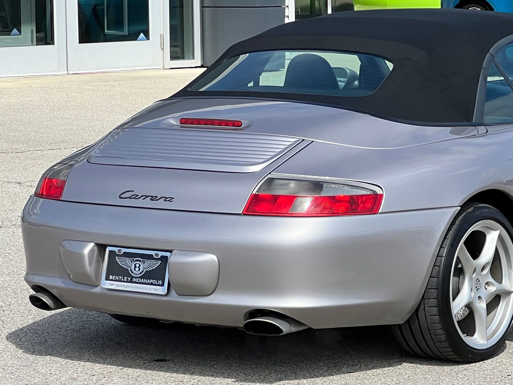 Used 2002 Porsche 911 Carrera image 8