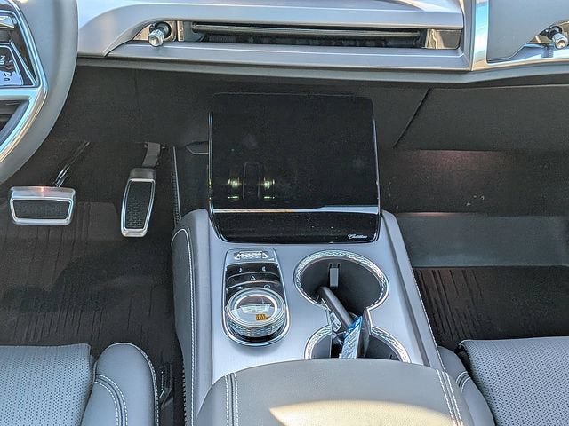 New 2026 Cadillac Vistiq Sport w/ LPO, Floor Liner Package AWD/4WD image 20