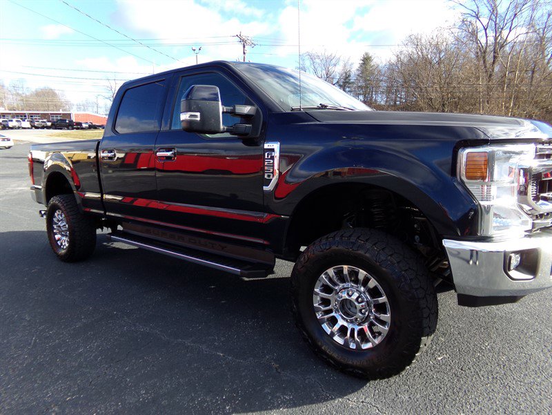 Used 2021 Ford F250 XLT w/ XLT Premium Package image 2