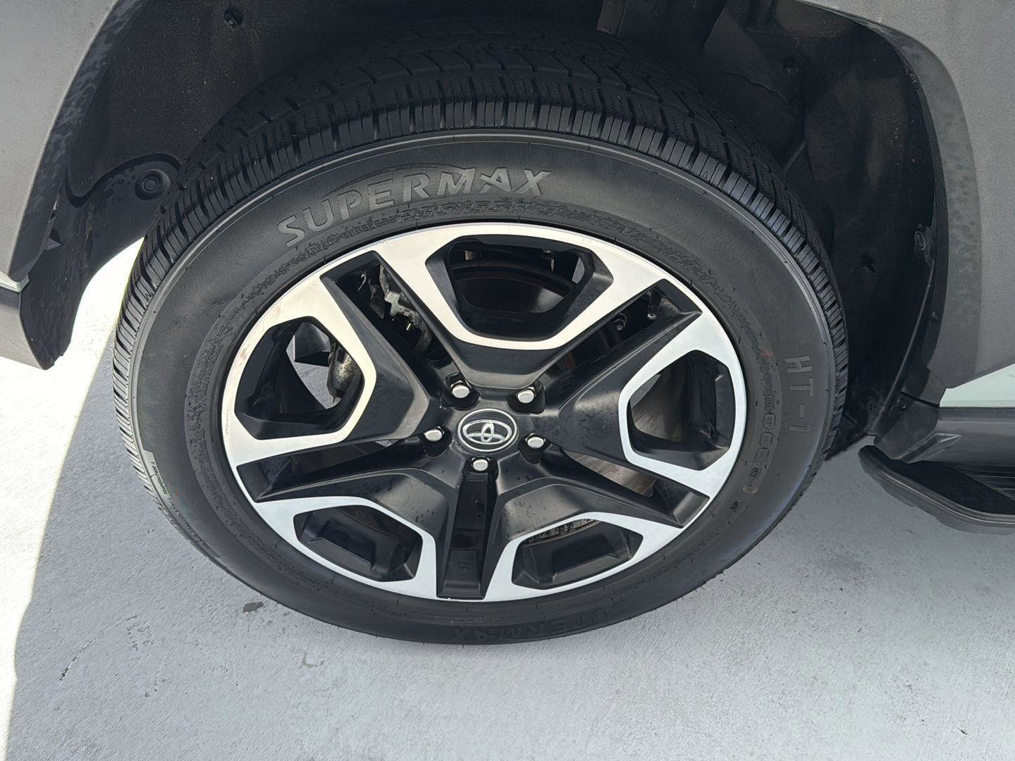 Used 2020 Toyota RAV4 Adventure image 33