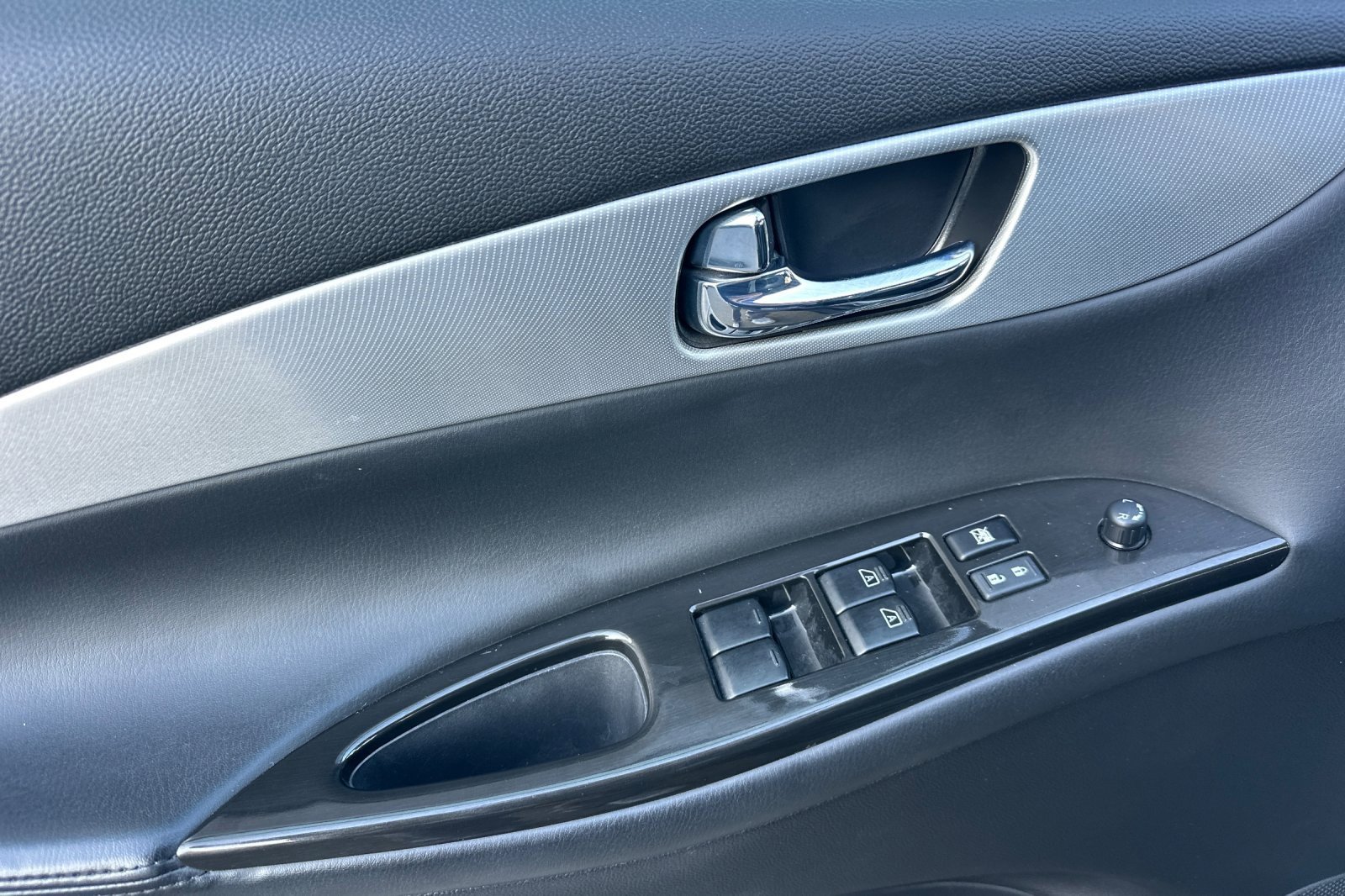 Used 2017 INFINITI QX50 2WD image 11