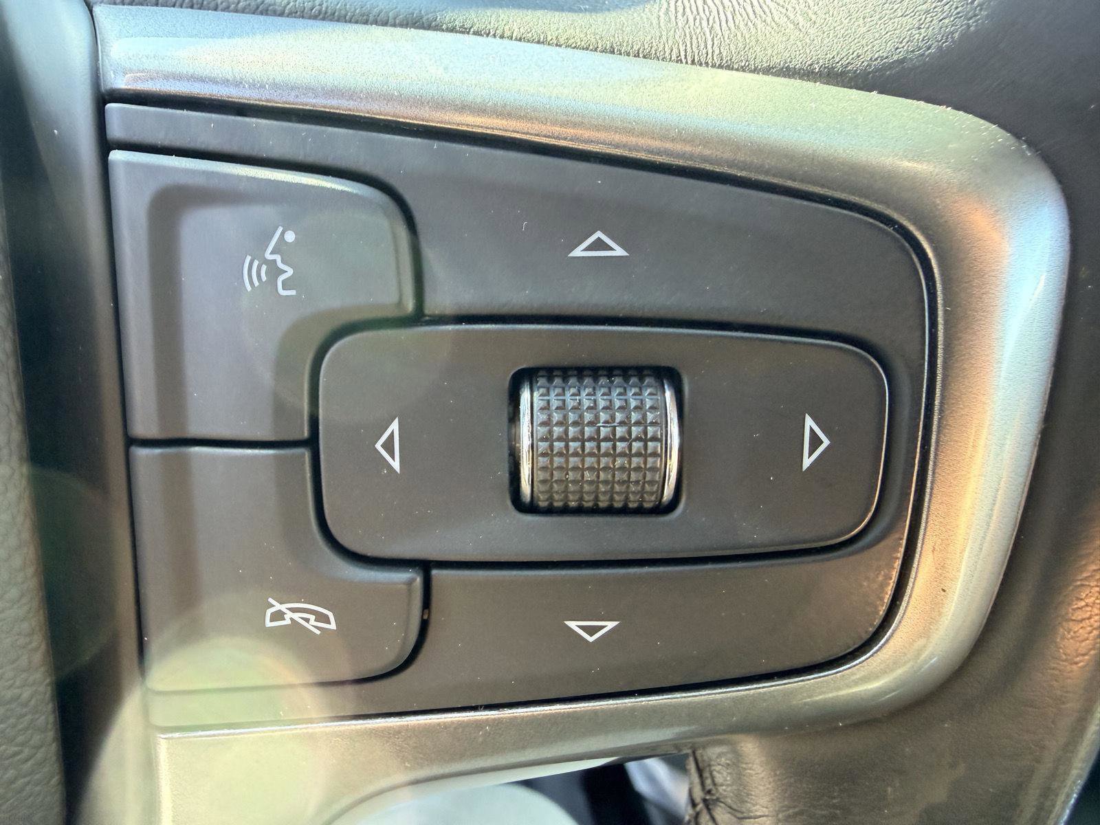 Used 2020 Chevrolet Silverado 1500 RST w/ All-Star Edition image 11