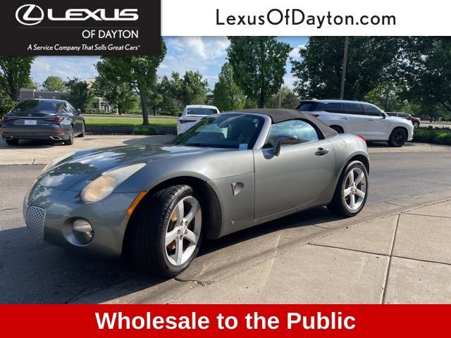 Used 2006 Pontiac Solstice Convertible w/ Premium Package RWD image 8